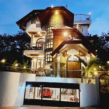 El Castillo Bed And Breakfast Angono エクステリア 写真