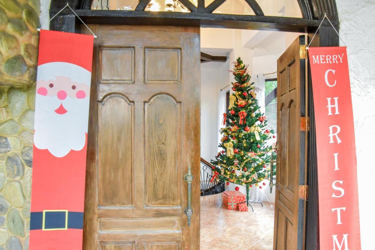 El Castillo Bed And Breakfast Angono エクステリア 写真
