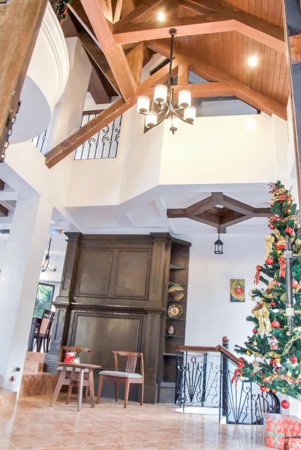 El Castillo Bed And Breakfast Angono エクステリア 写真
