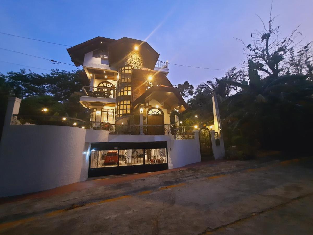 El Castillo Bed And Breakfast Angono エクステリア 写真