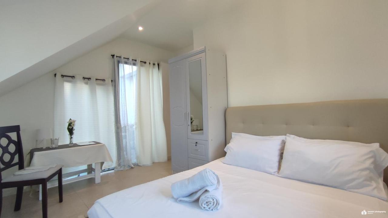 El Castillo Bed And Breakfast Angono エクステリア 写真