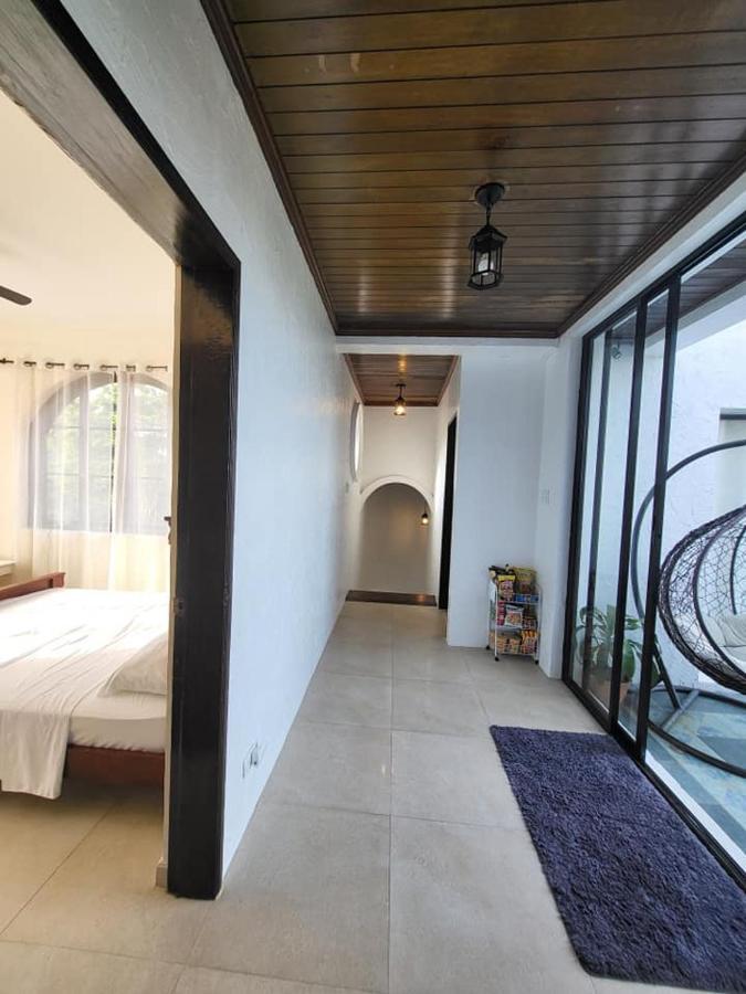 El Castillo Bed And Breakfast Angono エクステリア 写真