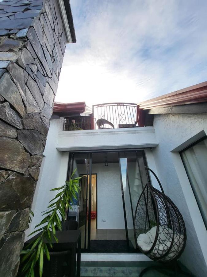 El Castillo Bed And Breakfast Angono エクステリア 写真