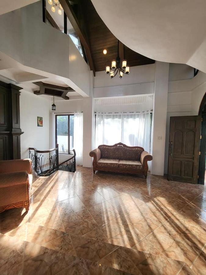 El Castillo Bed And Breakfast Angono エクステリア 写真